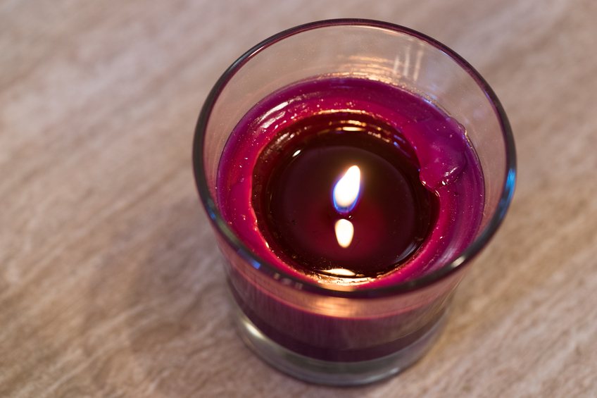 How (Most) Scented Candles Are Destroying Your Home Air Quality & What To Do Instead