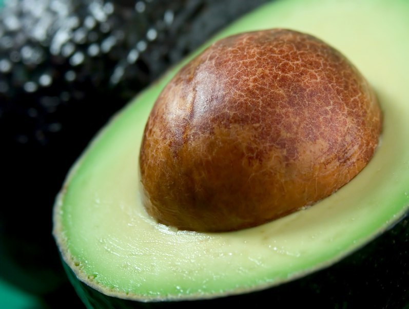 How To EAT An Avocado Seed (& 6 Reasons Why You Should!)