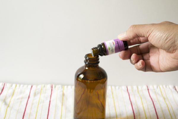 DIY Natural Dry Sheets Add Essential Oils