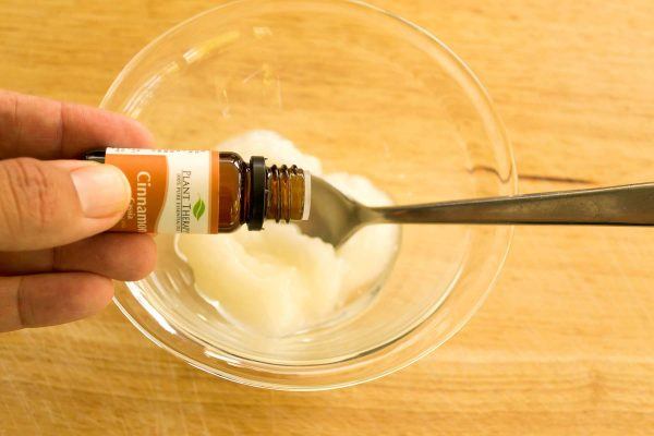 Homemade Cinnamon Sugar Scrub To Prepare Your Skin For Winter