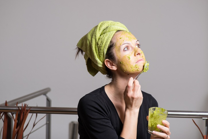 10 Insanely Cool Ways To Use Avocado In Your Beauty Routine