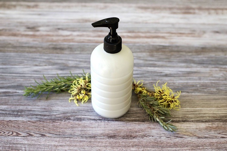 Homemade Soothing Tea Tree Coconut Shampoo To Beat Dandruff & So Much More