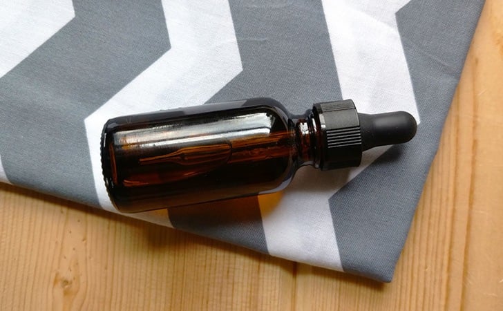 Homemade Facial Serum To Remove Pimples & Acne Scars