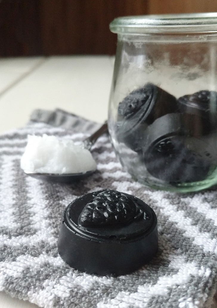 Homemade Teeth Whitening Activated Charcoal & Coconut Oil Pulling Tabs
