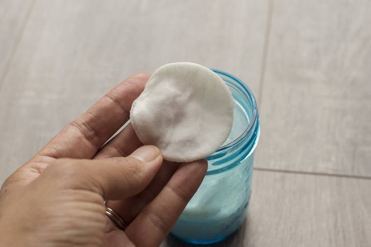 How To Make The World's Best Makeup Remover Pads