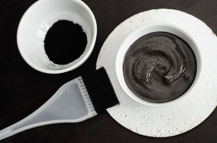 17 Activated Charcoal Recipes For Health & Beauty