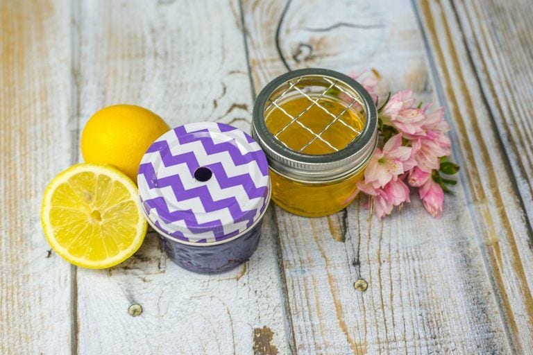How To Make Your Own Gel Air Fresheners With Essential Oils