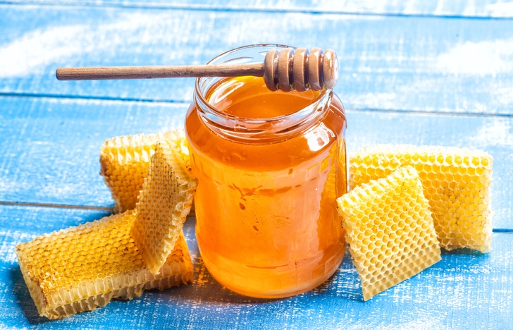 21 Reasons You Should Put Honey On Your Skin & Hair