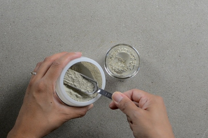 How To Make A Natural Teeth Whitening Powder